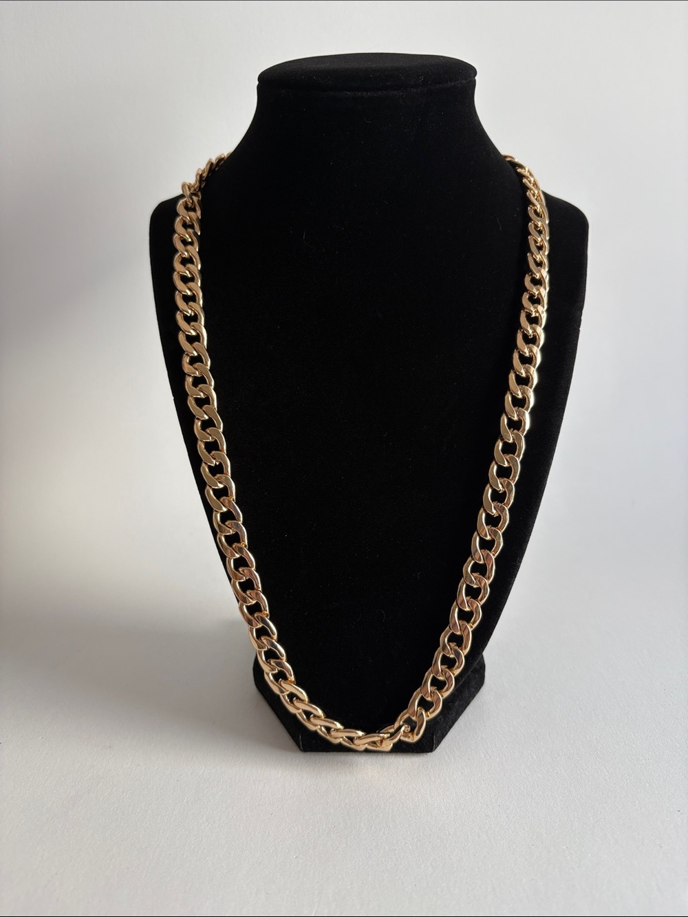 Classic Gold Chain Necklace Women Jewelry Polished Finish